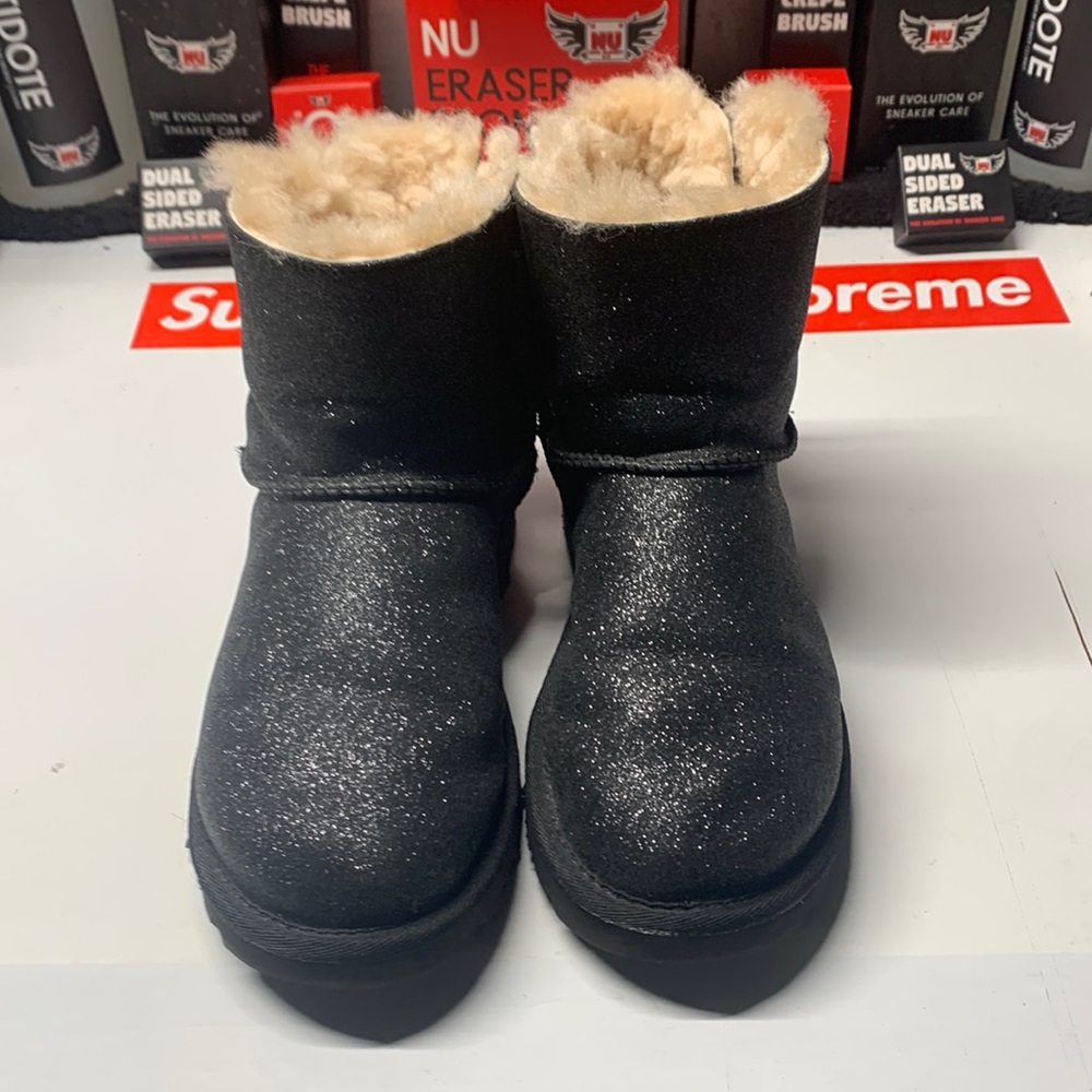 UGG Black glitter mid size bailie bow boots